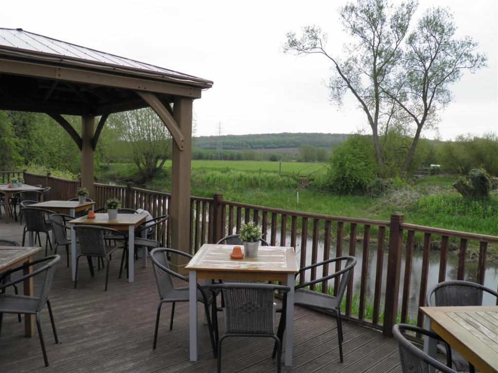 The Talbot Inn Eynsham ภายนอก รูปภาพ